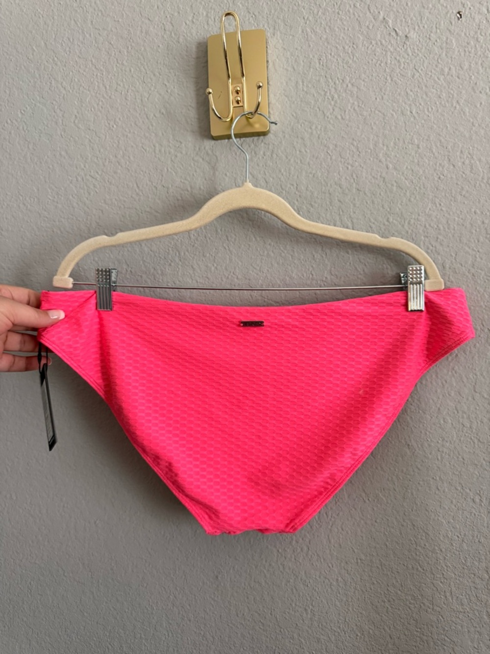 NWT Vetchy Laguna Pink Textured Bikini Set Underwire High Cut XXL - Picture 5 of 5